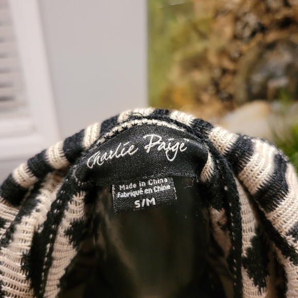 Charlie Paige Cardigan - Picture 2 of 5